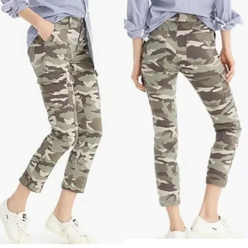 JCREW Vintage straight cargo pant in camo Sz 27